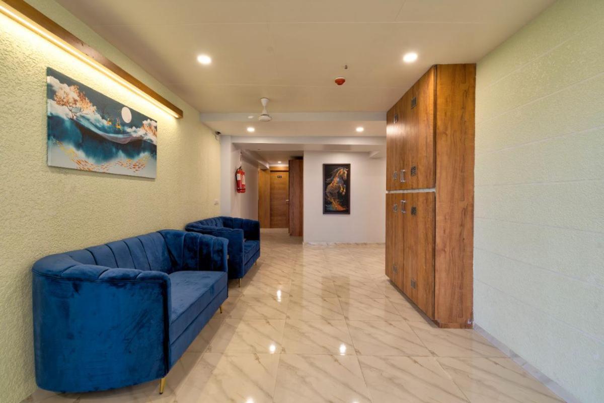 Hotel Royal 24 Ahmedabad Exterior foto
